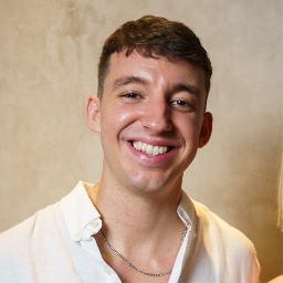 Oliver Marshall profile